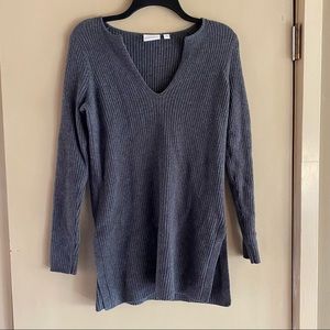 Anthropologie grey v neck sweater size xs